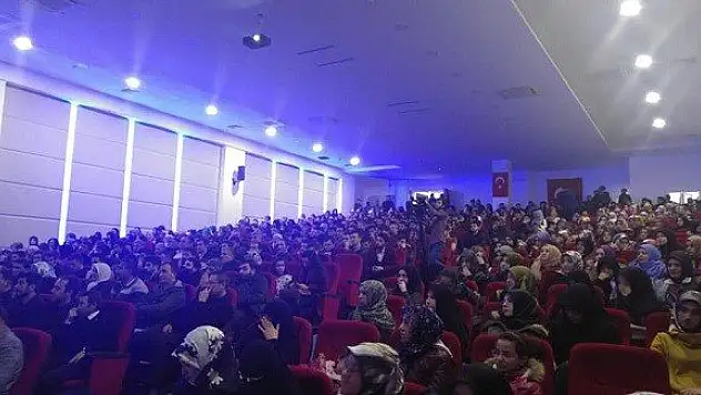 ÜNİAK'tan Mekke'nin Fethi programı