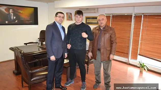 Genç Boksorümüz ödüllendirildi