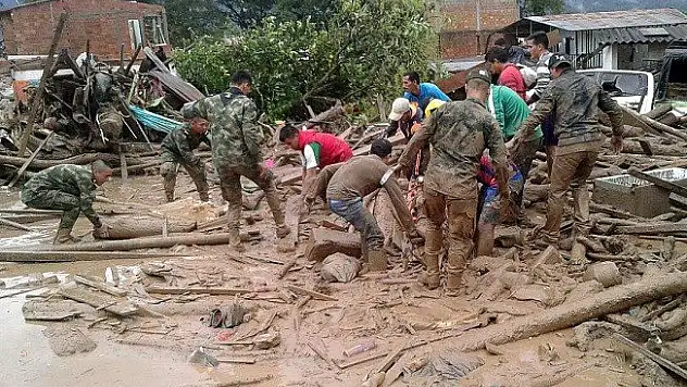 Kolombiya'da facia: 100'den fazla ölü