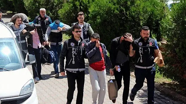 Karabük merkezli 3 ilde uyuşturucu operasyonu 