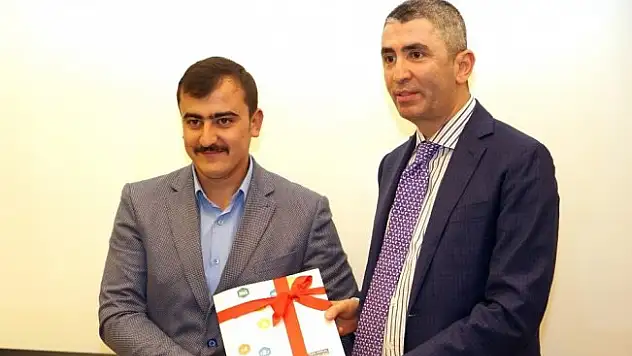 50 proje sahibine belgeleri teslim edildi