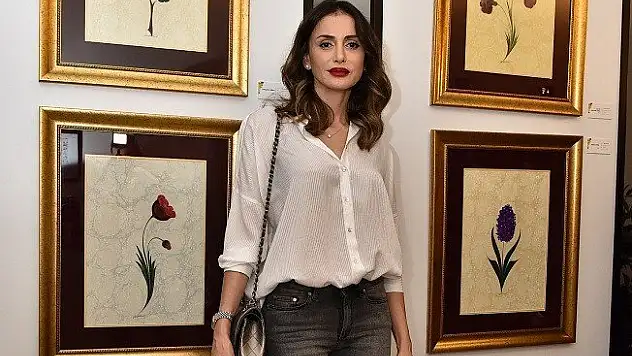 Emina Sandal &quotSkolyozum 24 yaşında fark edildi&quot