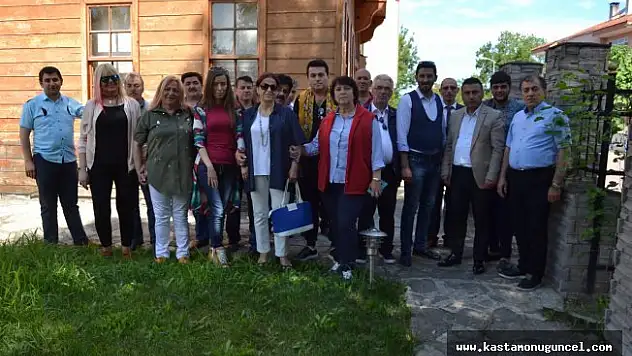 Kastamonulu sanatçılardan Rıfat Ilgaz tepkisi