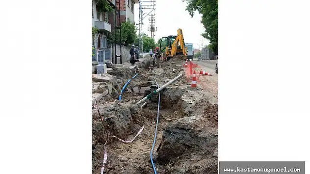 Taşköprü'de havai elektrik hatları yer altına alınıyor