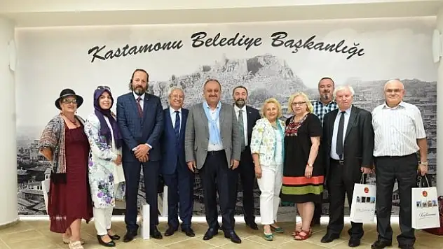 Babaş, TÜM-KARDER tarafından 'Yılın Belediye Başkanı' seçildi