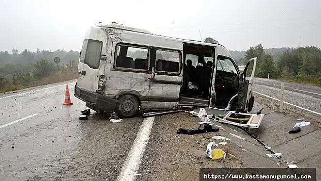 İşçi servisi devrildi: 16 yaralı