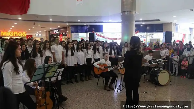 Öğrencilerden &quot29 Ekim Cumhuriyet Bayramı&quot klibi