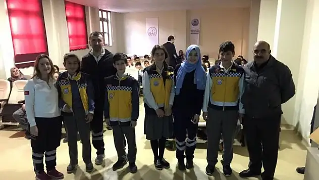 Çatalzeytin'de 'Yaşama Yol Ver' kampanyası tanıtıldı