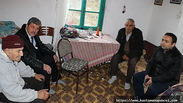 Doğanyurt Kaymakamı Altun şehit ailesini ziyaret etti