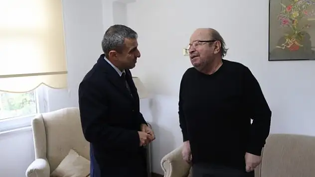 Kaymakam Atasoy'un emekli öğretmeni ziyareti