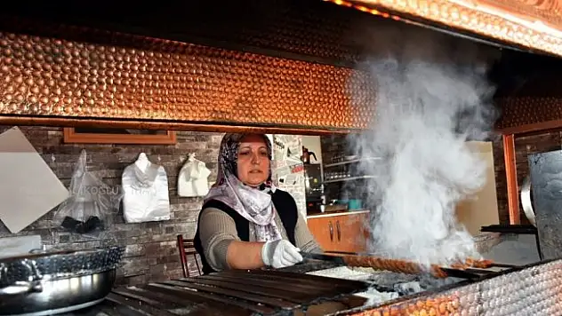 Kocası hastalanınca kebapçı oldu