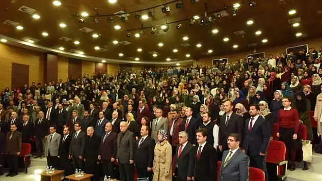 'Mushaf Tarihi Çalışmaları Bağlamında Son Yüzyıl Oryantalizmi' konferansı