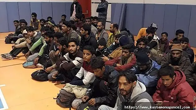 Tosya'da 121 kaçak göçmen yakalandı