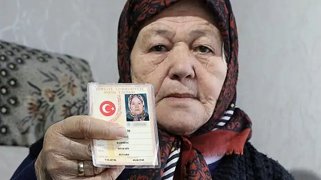 Onun kimliğinin eşi benzeri yok!