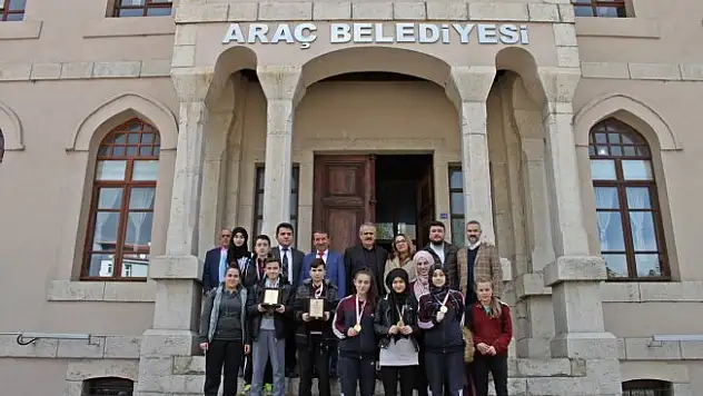 Çeliker Spor Kulübü, Araç Belediyesini ziyaret etti