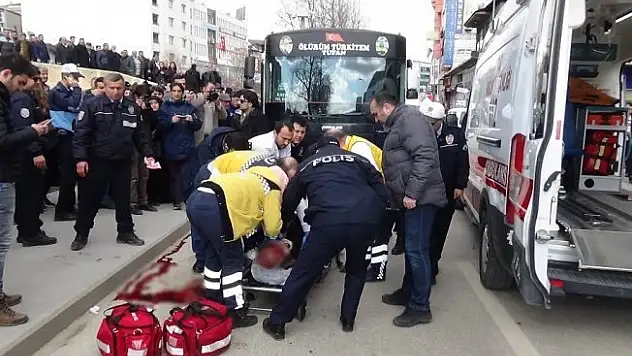 Servis otobüsünün çarptığı şahıs, hayatını kaybetti
