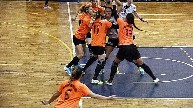 Kastamonu Belediyespor Romanya'ya gitti