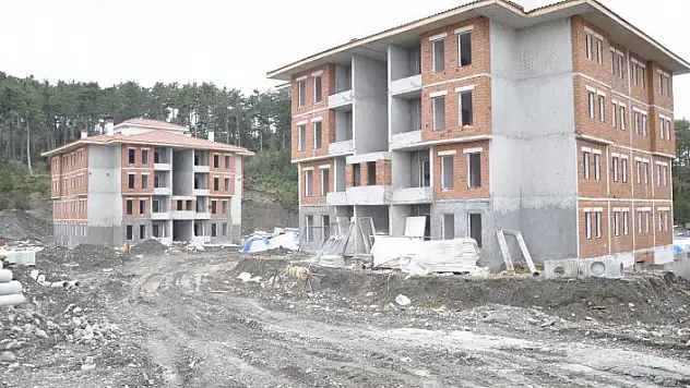 İhsangazi'de TOKİ kuraları çekiliyor