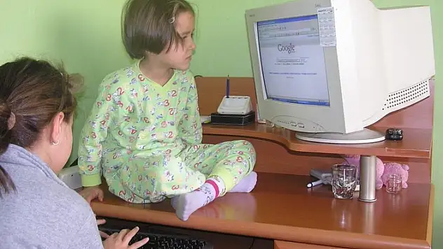 İnternet ve dijital dünya hayatı olumsuz etkilemeye başladı