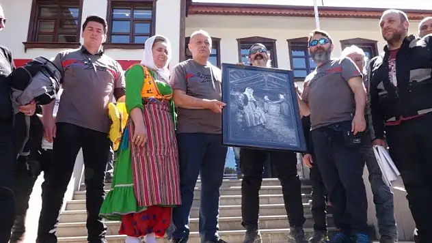 Sosyal medyada bir araya gelip Azdavay'da kamp kurdular