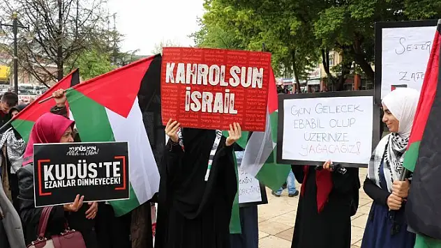 ABD'nin büyükelçiliğini Kudüs'e taşıması kararına ve Fransa'ya tepki