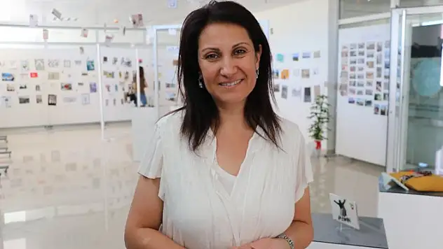 Dünyanın posta zarfını topladı