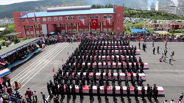Kastamonu Polis Meslek Yüksekokulunda mezuniyet töreni