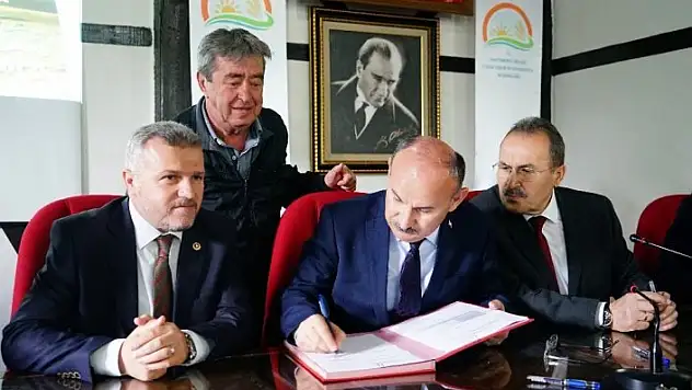 Proje sahipleriyle bireysel sulama sistemleri hibe sözleşmesi imzalandı