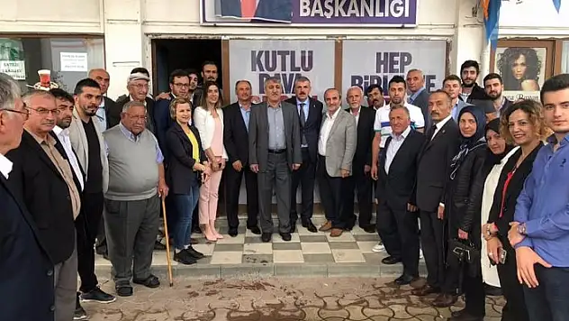Başkan Ünlü &quotLaf değil hizmet ürettik&quot