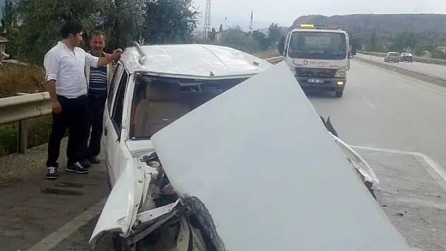 Bayram dönüşü otomobil takla attı: 5 yaralı