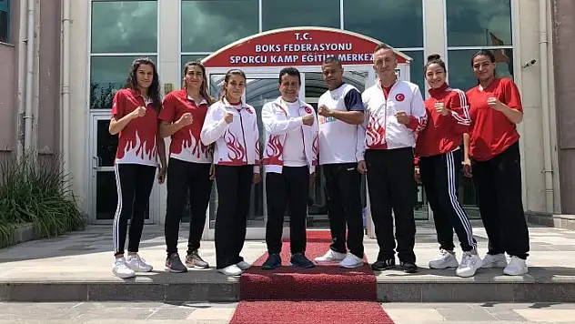 Genç milli boksörlere 5 gün izin