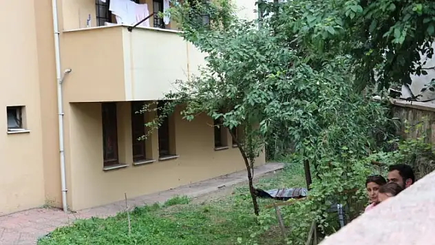 Kastamonu'da ikinci kattan düşen kişi hayatını kaybetti