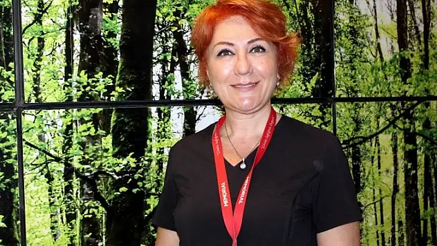 Plastik kapların altındaki rakamlara dikkat