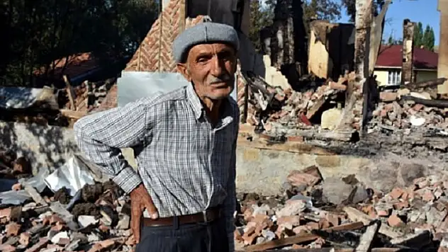 8 evin küle döndüğü yangında mutfak tüpü patlamadı