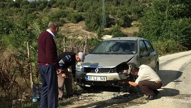 Kastamonu'da iki otomobil çarpıştı: 1 yaralı