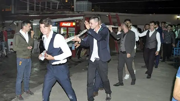 50 metrelik düğün takısı görenleri şaşkına çevirdi