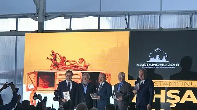 8. Kastamonu Ahşap Fuarı'nda Modoko emektarına anlamlı ödül