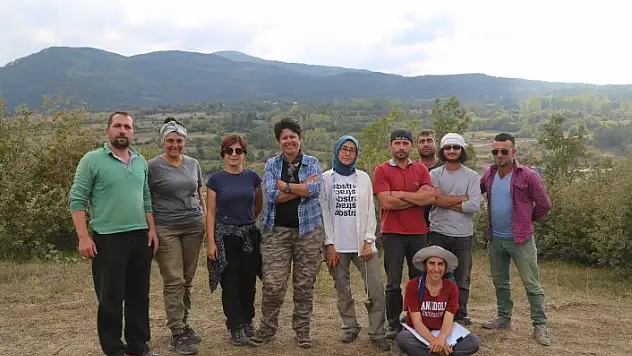 Kahin Tepe'de Karadeniz'in ilk taş atölyesine rastlandı