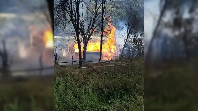 Kastamonu'da çıkan yangında bir ev kül oldu