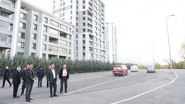 Cuma Pazarı yeni yerine taşındı