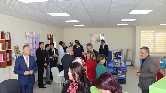 Tosya'da kütüphane açılışı yapıldı