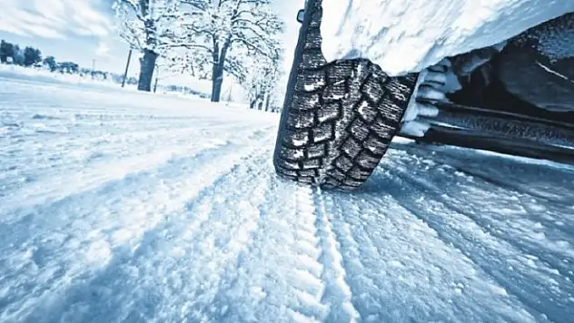 &quot4 mevsim lastik, kış lastiğinin sağladığı avantajları sağlamaz&quot