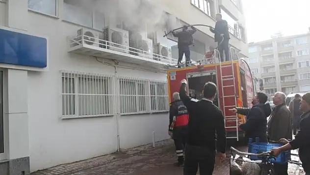 Bankadaki yangın paniğe yol açtı