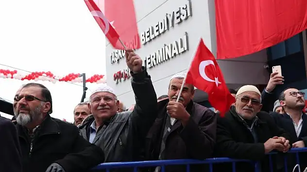 &quotDağlarda 700 terörist kaldı&quot