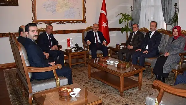 MHP yönetimi, Vali Karadeniz'i ziyaret etti