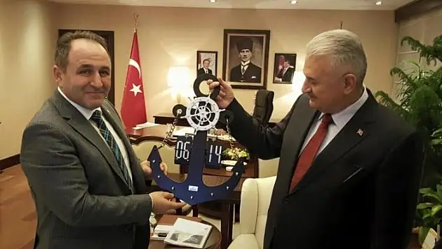 Murat Demir'den İstanbul'da aday gösterilen Umur ve Döğücü'ye tebrik