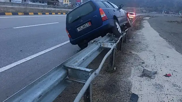 Yabancı plakalı otomobil kaza yaptı: 1 yaralı