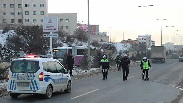 Kamyonetin çarptığı yaya yaşamını yitirdi