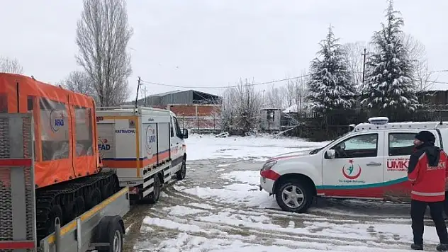 Yaşlı kadının yardımına UMKE ve AFAD yetişti