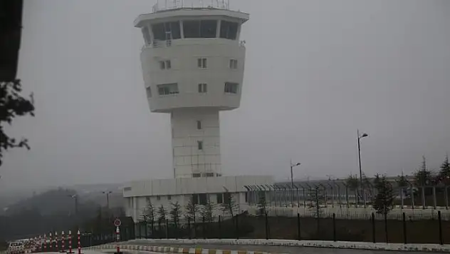 Kastamonu'da hava ulaşımı yine sis engeline takıldı